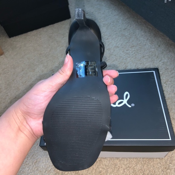 NWT Qupid Strap Black Heel Sandal 8 - Picture 8 of 9